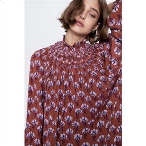 Zara Brown and Lavender
Floral Print High Neck Blouse With Smock Detailing XL